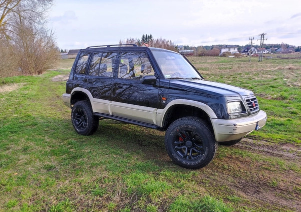 Suzuki Vitara cena 25900 przebieg: 240000, rok produkcji 1996 z Białystok małe 232